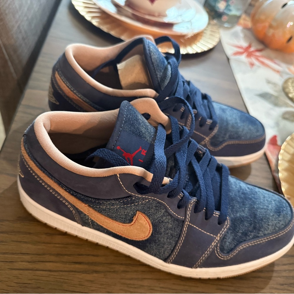 Air Jordan 1 Low SE GS Denim